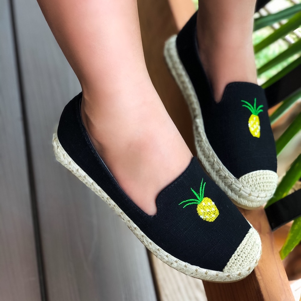 Kid’s slip on espadrille🍍